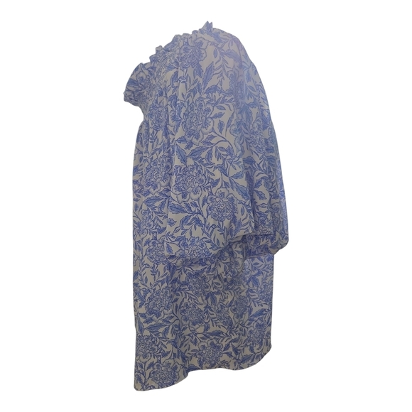 CeCe Floral Print Blouse in Blue and White - Picture 3 of 10